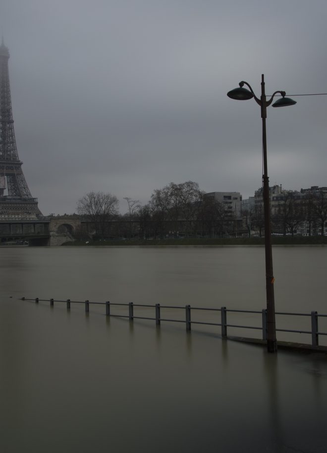 Paris Seine Crue Lampadaire